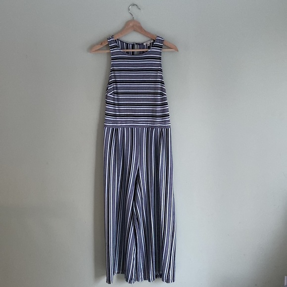 Striped Jumpsuit - Picture 4 of 5